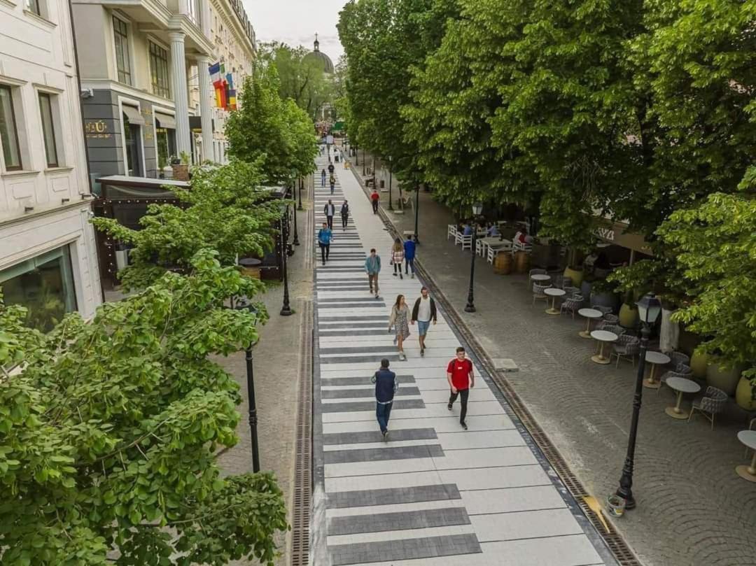 In The Heart Of The City Chişinǎu Buitenkant foto